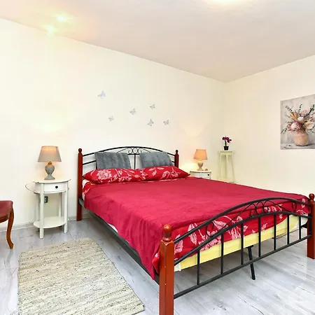 Mariza 2235 Pula
