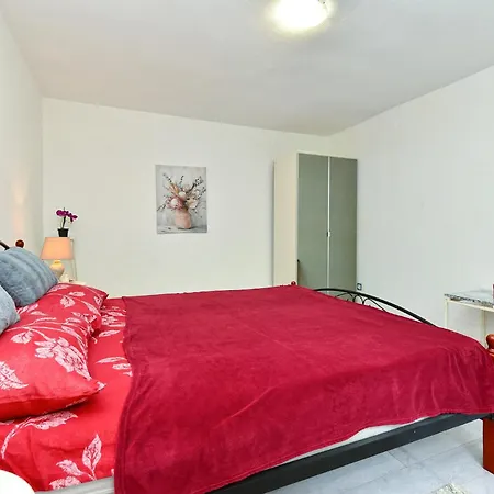 Mariza 2235 Apartamento