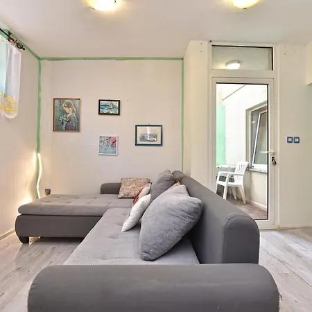 Mariza 2235 Apartmán