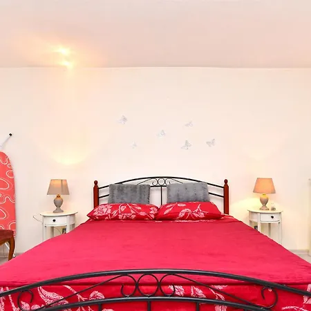 Mariza 2235 Apartmán *