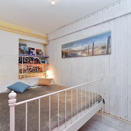 Apartamento Mariza 2235