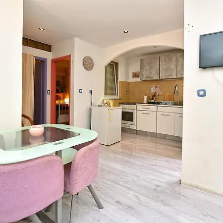 Mariza 2235 Apartmán Pula