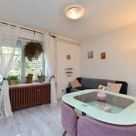 Mariza 2235 * Pula